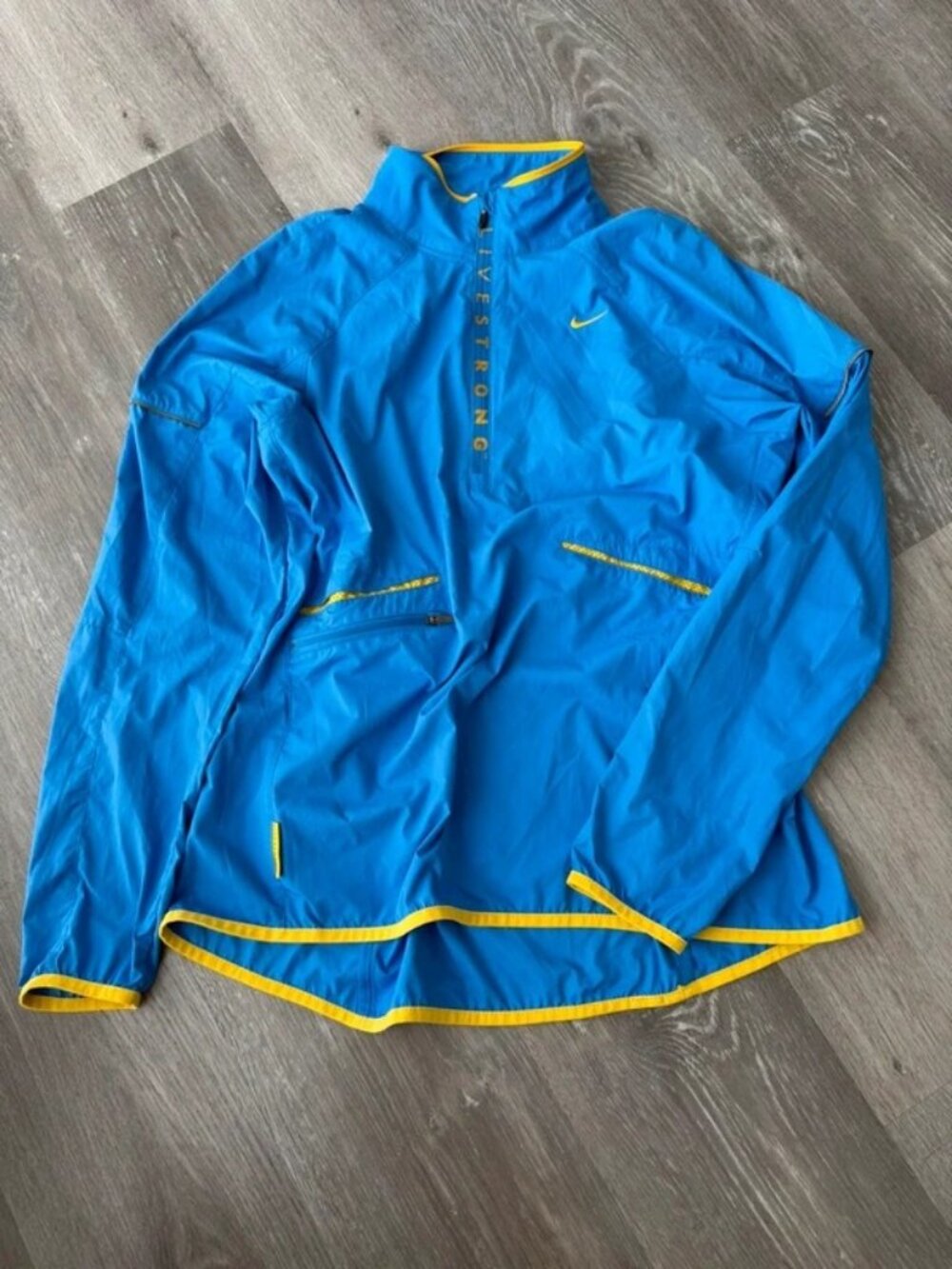 Nike Livestrong Half Zip Running Windbreaker Jacket Blue Yellow Size L